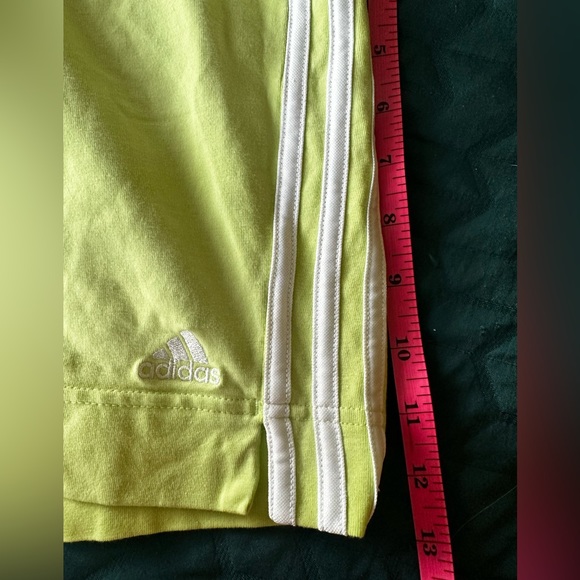 Adidas athletic shorts women’s size Large. - Picture 4 of 4